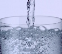Beneficios del agua con gas