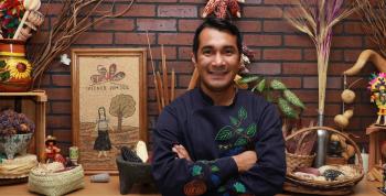 Irad Santacruz Arciniega recibe la Medalla Ricardo Muñoz Zurita por su labor en la Cocina Tlaxcalteca