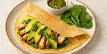 Crepe de pollo, aguacate y pesto: una propuesta ligera y versátil