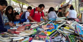 México celebra la primera Feria del Libro Comestible: letras que se saborean